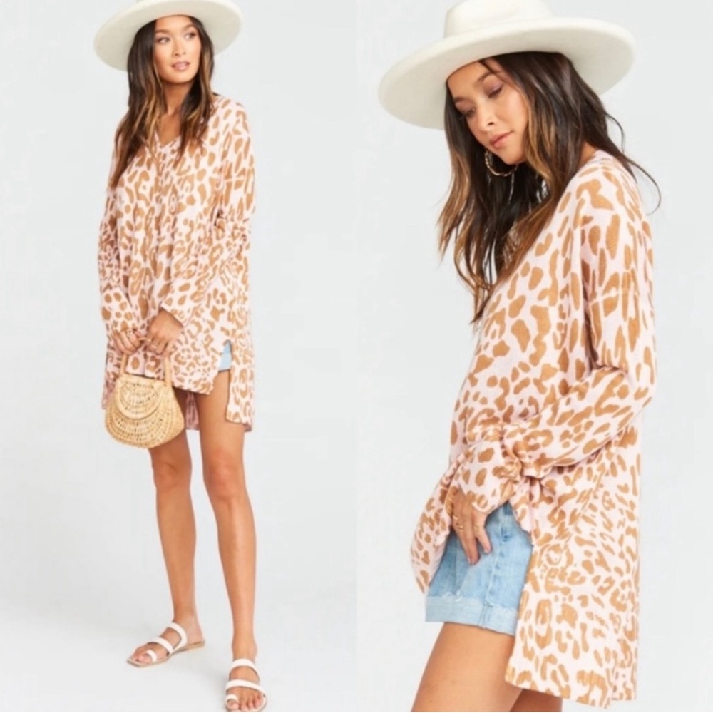 SHOW ME YOUR MUMU CLIFFSIDE PINK LEOPARD PRINT COMFY TUNIC VNECK SWEATER